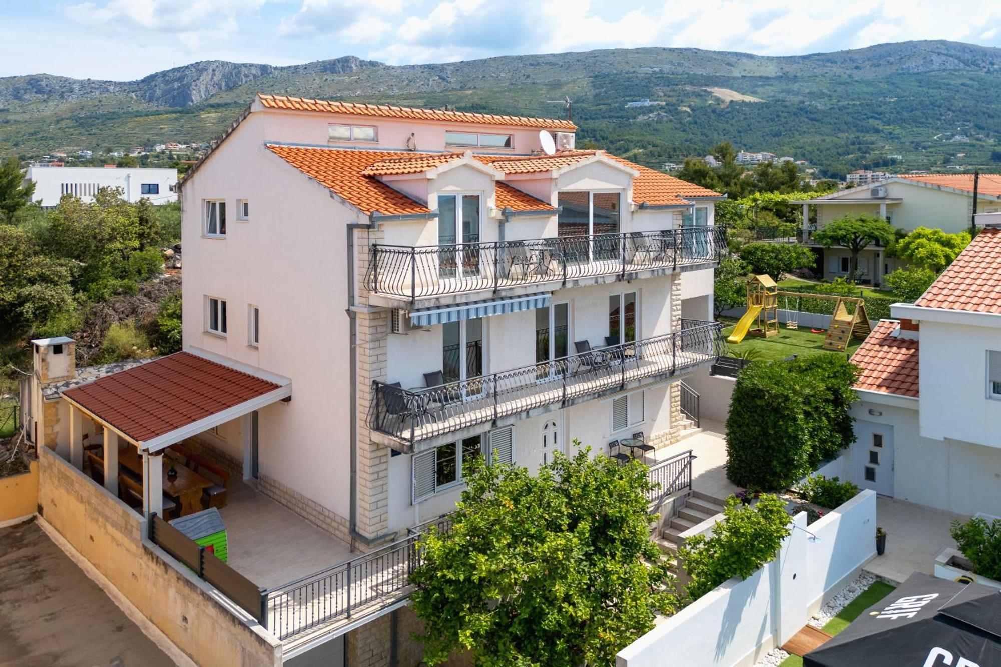 פודסטראנה Apartments Solmar מראה חיצוני תמונה