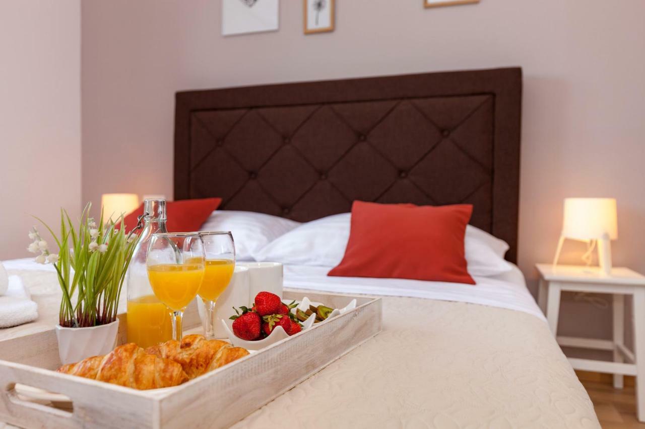 פודסטראנה Apartments Solmar מראה חיצוני תמונה