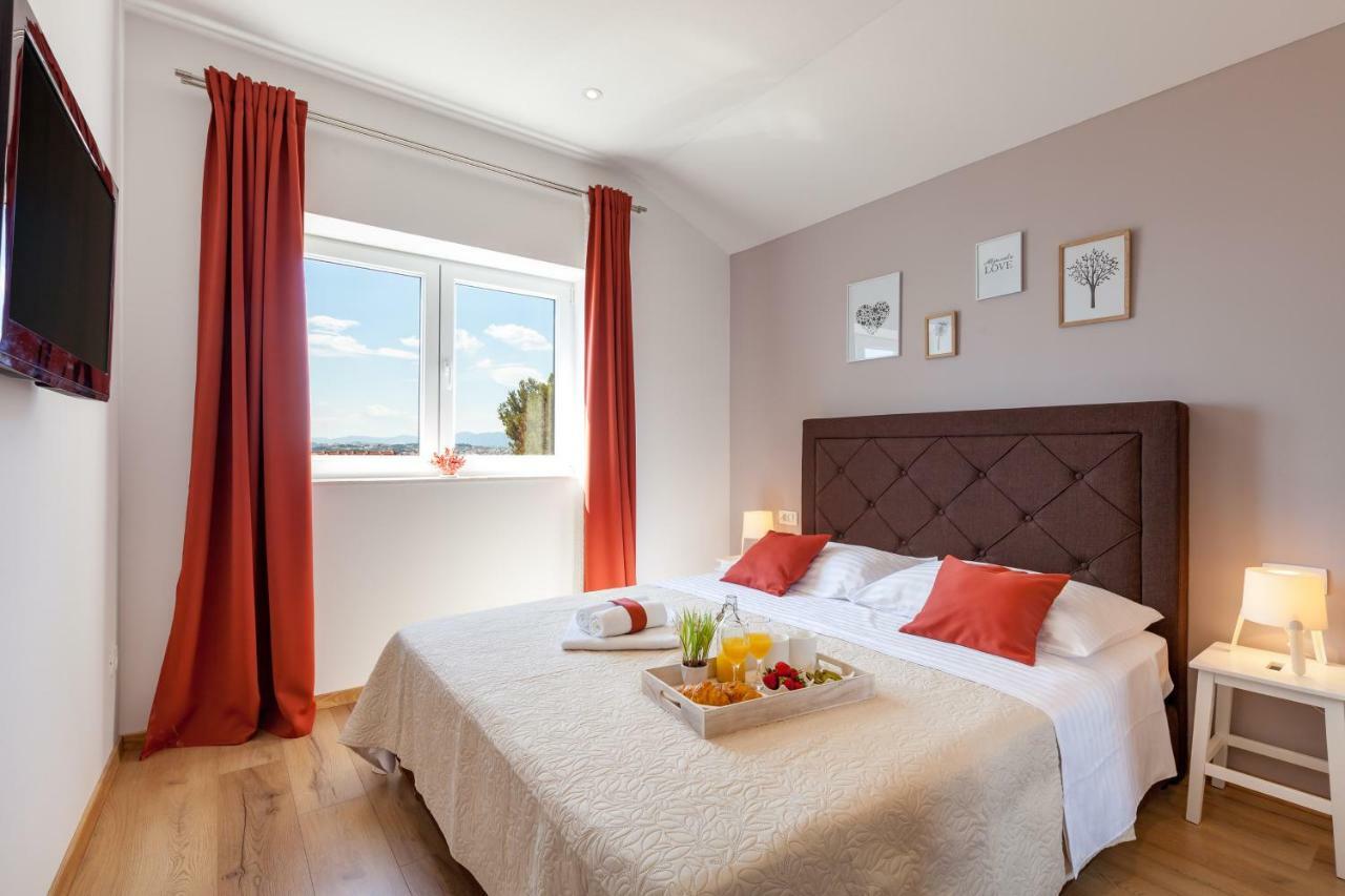 פודסטראנה Apartments Solmar מראה חיצוני תמונה