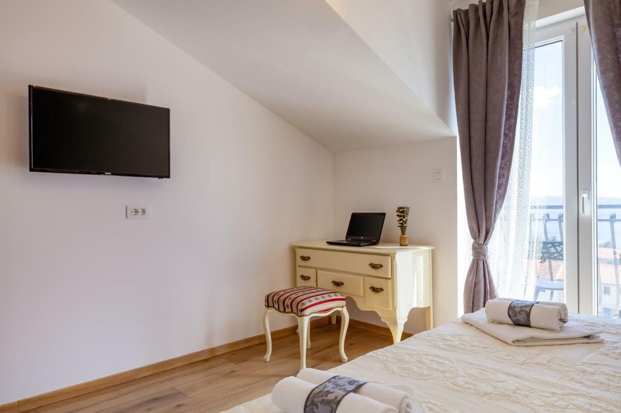 פודסטראנה Apartments Solmar מראה חיצוני תמונה